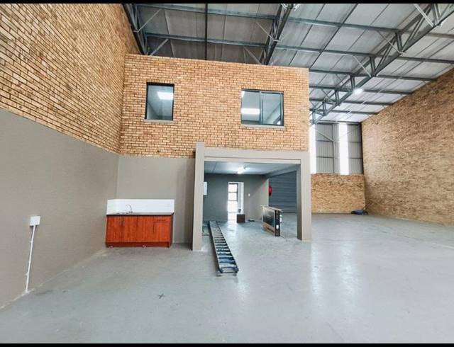 INDUSTRIAL PROPERTY TO RENT IN LASER PARK